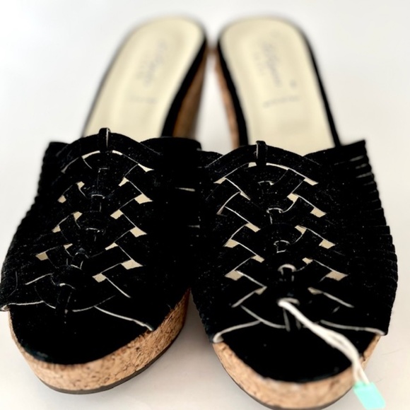 Les Copains Blue Made in Italy Suede Platform Sandals NWOT - Picture 5 of 7